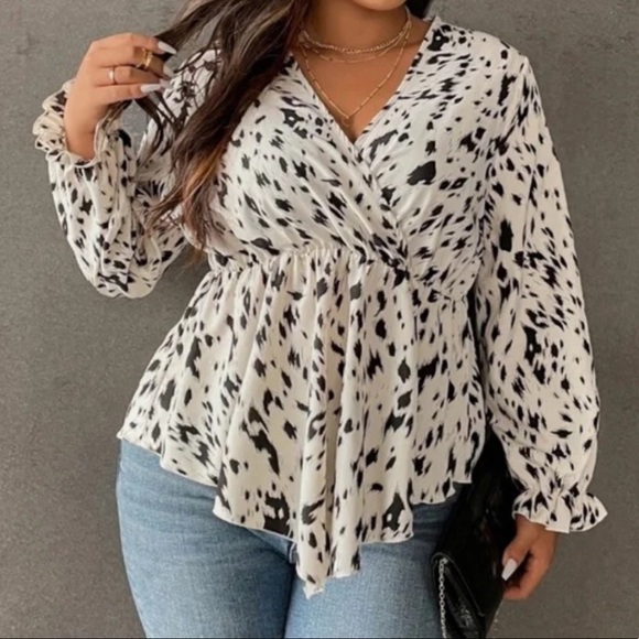 Plus Size Surplice Neck Asymmetrical Peplum Top Blouse - Picture 9 of 12